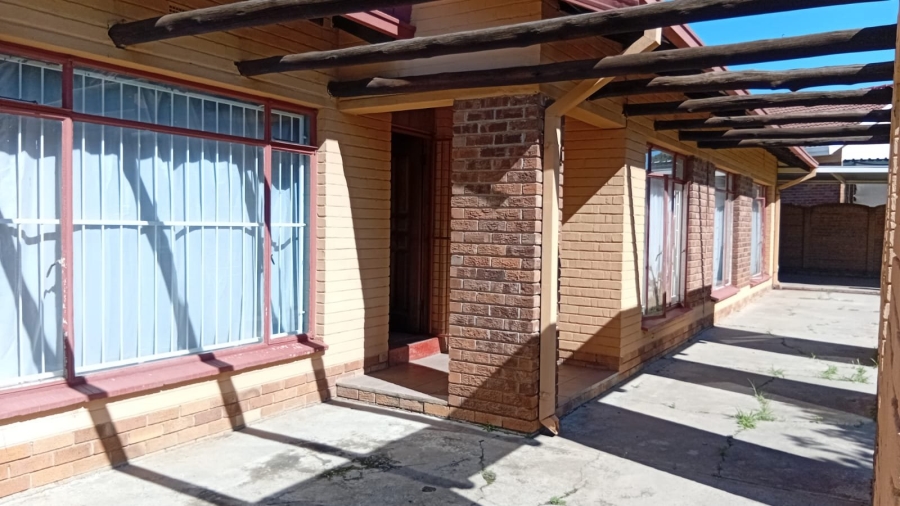 3 Bedroom Property for Sale in Uitsig Free State